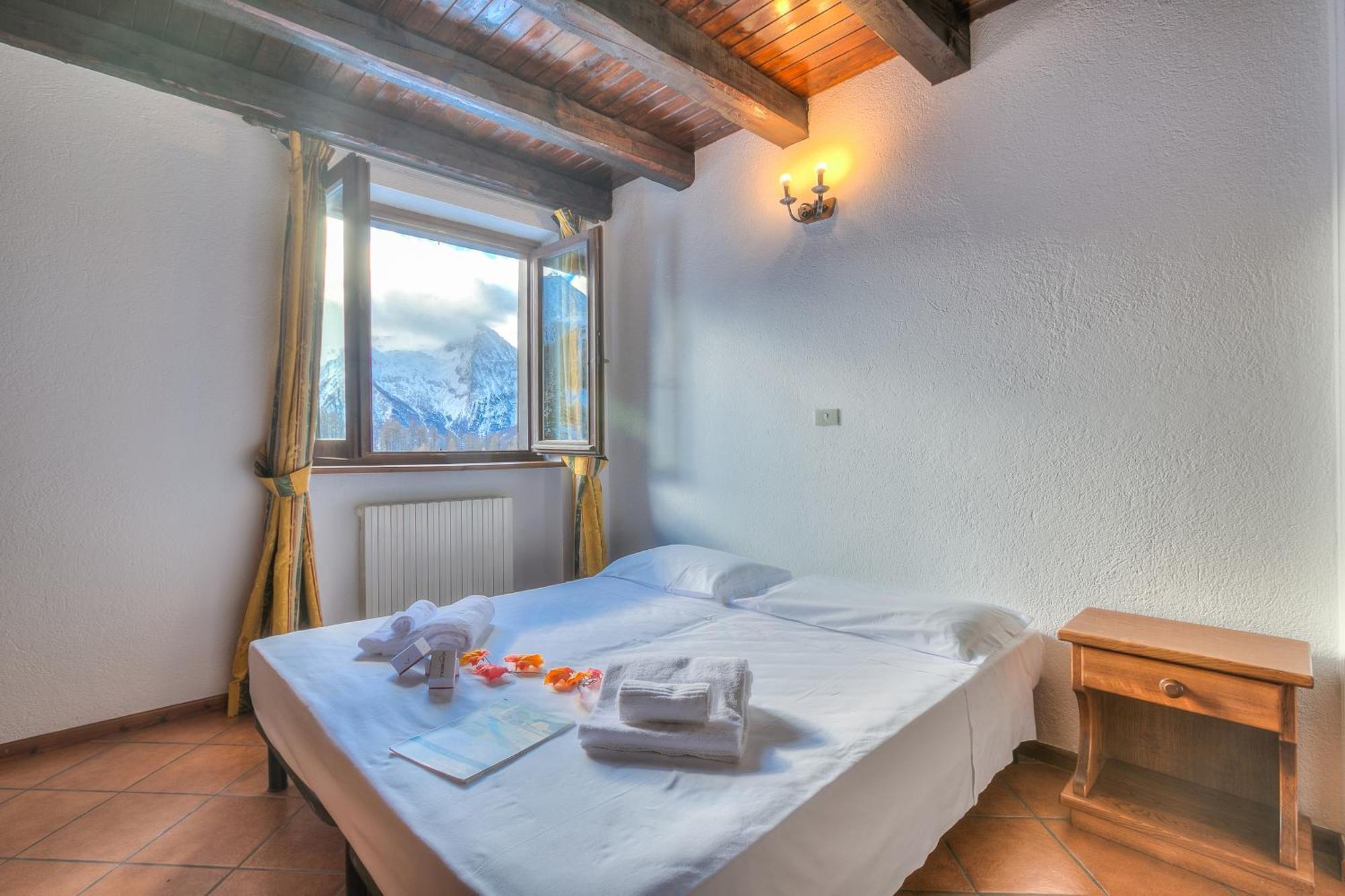 Belvedere Apartments - Happy Rentals Sestriere Luaran gambar
