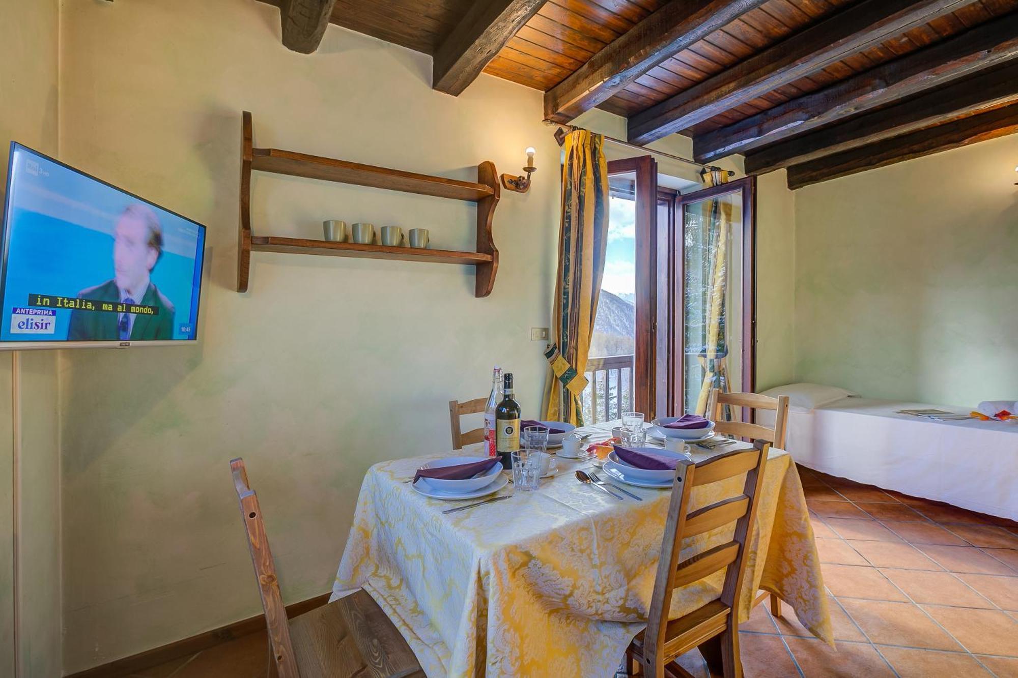 Belvedere Apartments - Happy Rentals Sestriere Luaran gambar
