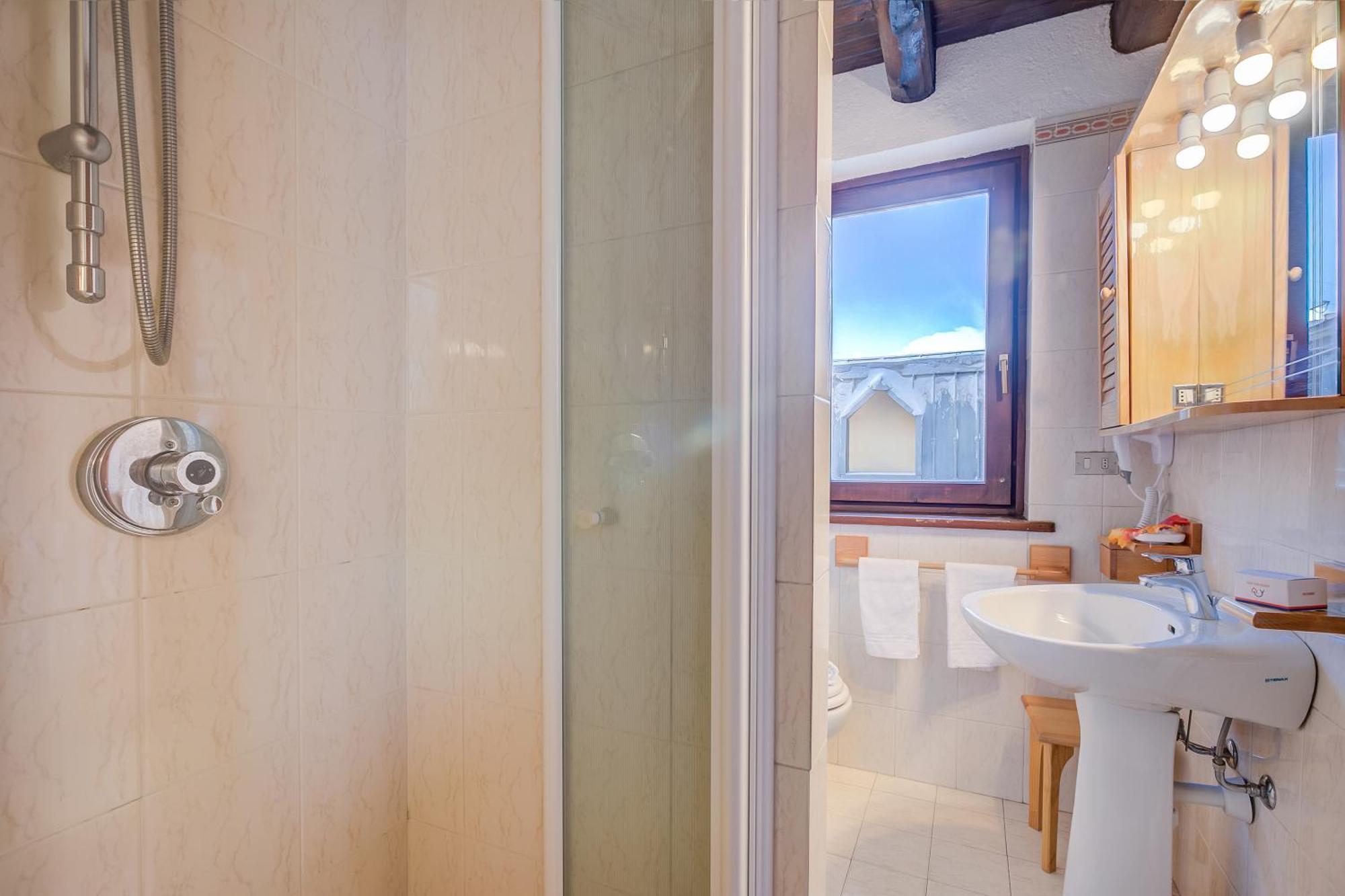 Belvedere Apartments - Happy Rentals Sestriere Luaran gambar