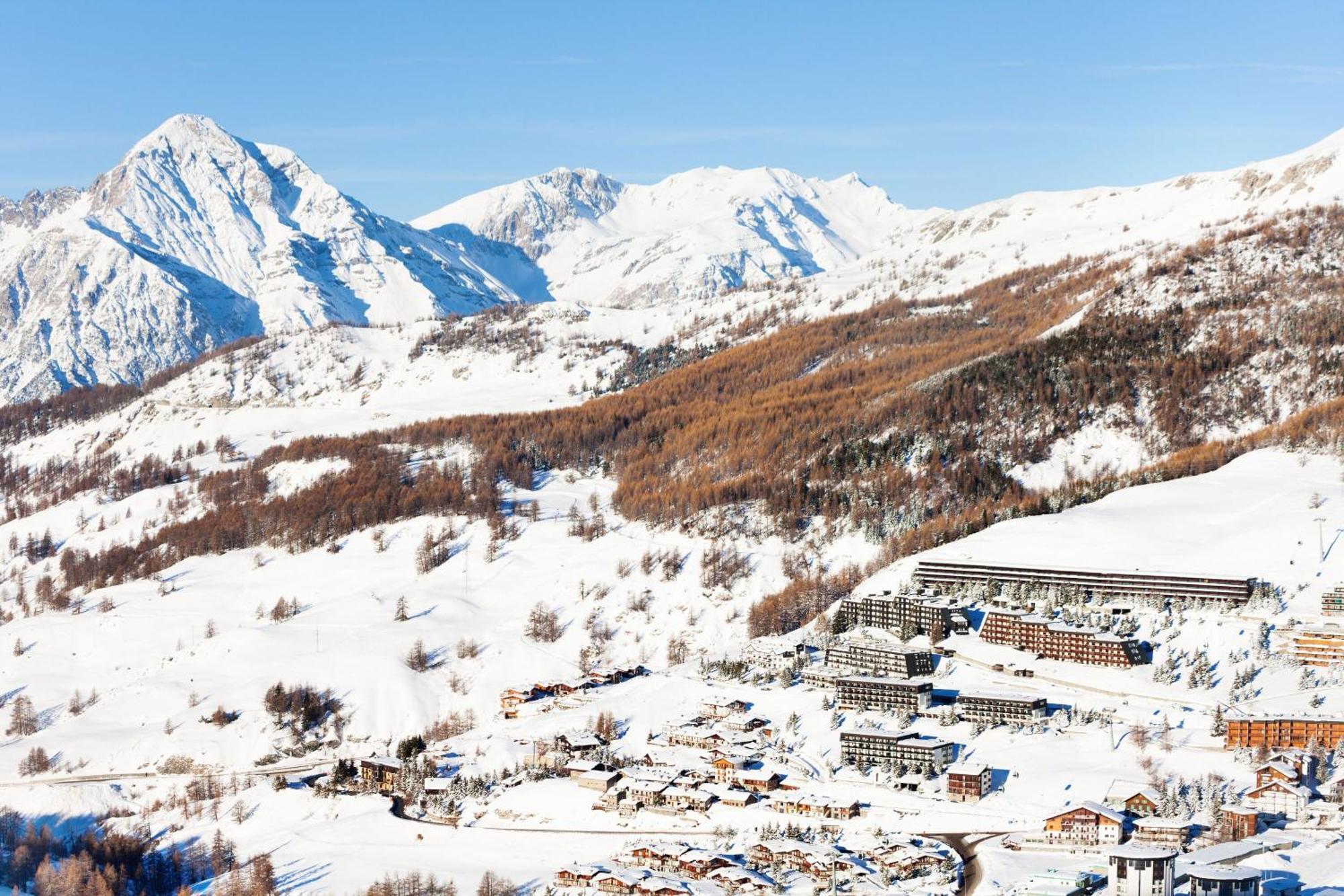 Belvedere Apartments - Happy Rentals Sestriere Luaran gambar