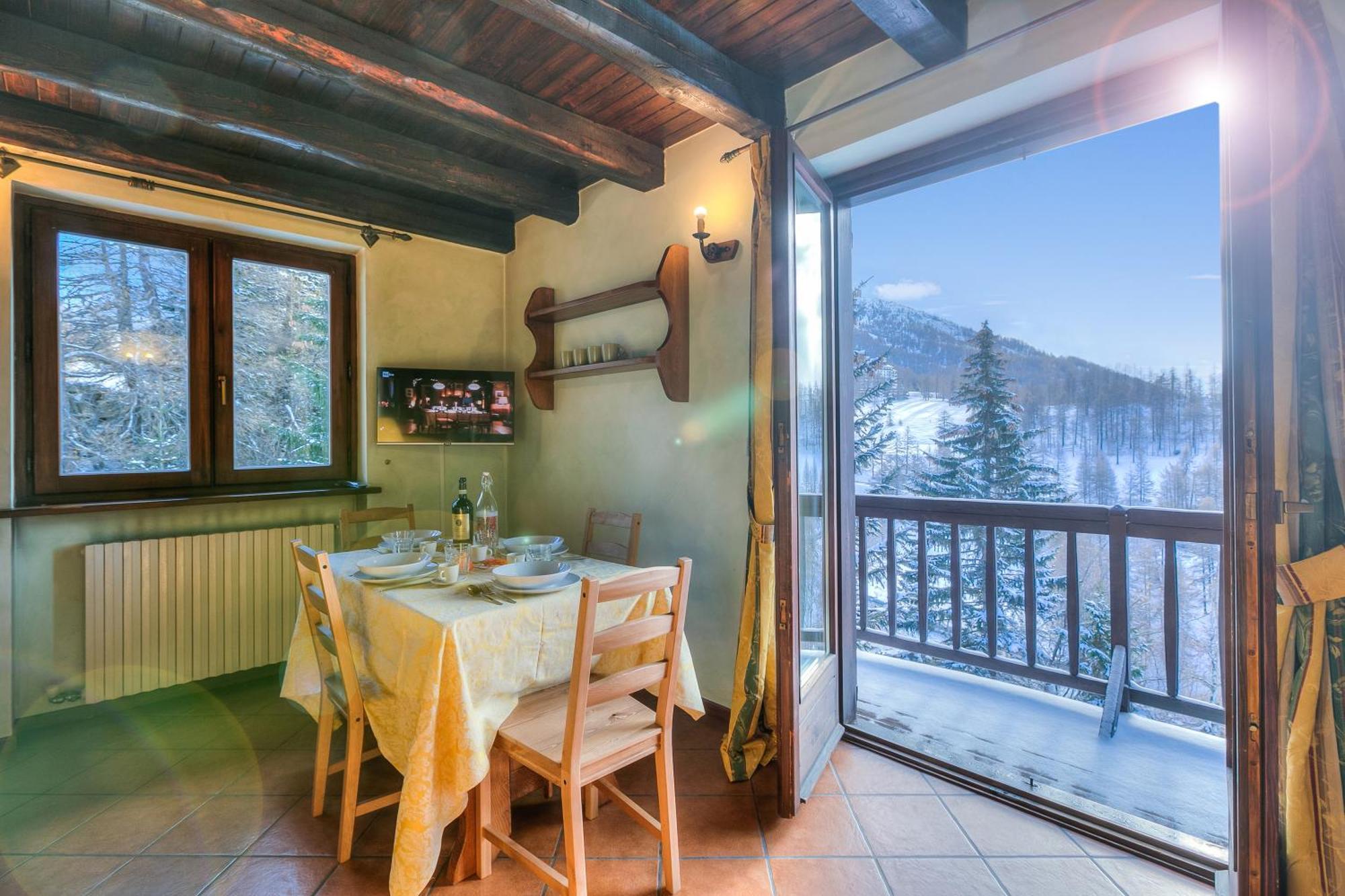 Belvedere Apartments - Happy Rentals Sestriere Luaran gambar